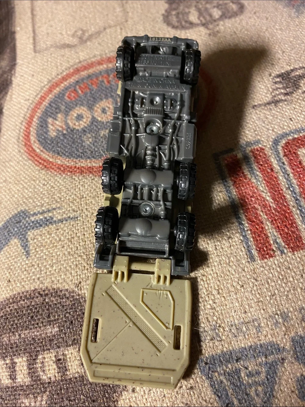MATCHBOX JURASSIC WORLD DINO TRANSPORTERS